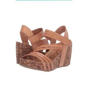 Blowfish Malibu Helm Platform Sandals Nude Dyecut Size 10